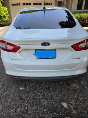 White 2015 Ford Fusion Hybrid S
