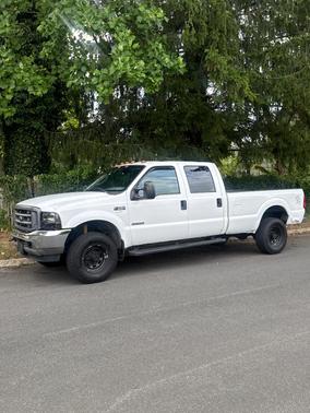 White 2004 Ford F-350 XL Crew Cab Super Duty