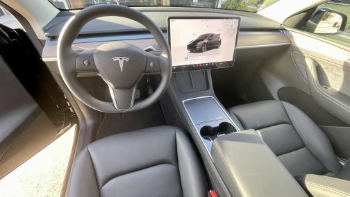 2025 Tesla Model Y Long Range RWD