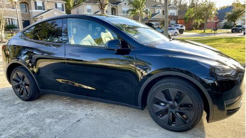 2025 Tesla Model Y Long Range RWD