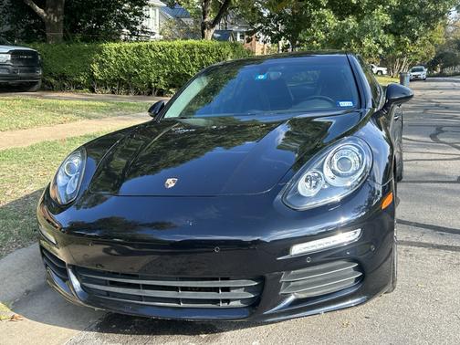 2015 Porsche Panamera 2