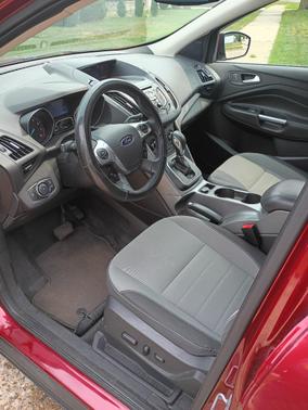 Red 2014 Ford Escape SE