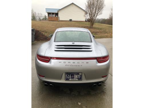 2014 Porsche 911 Carrera 4
