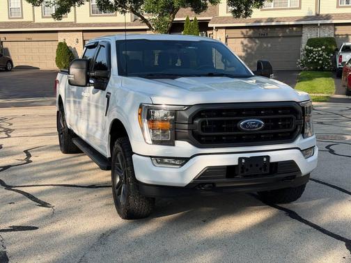 White 2022 Ford F-150 XLT
