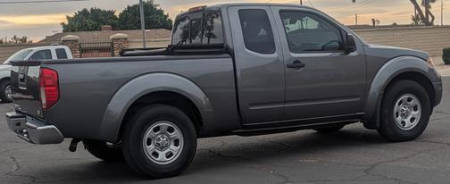 Gray 2021 Nissan Frontier SV