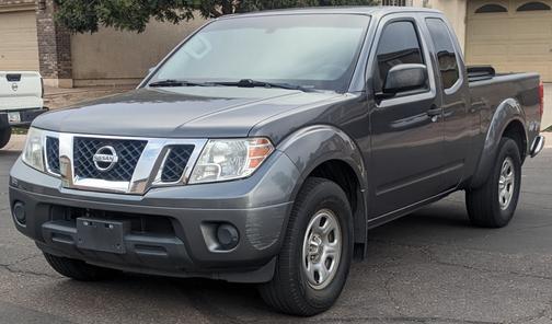 Gray 2021 Nissan Frontier SV