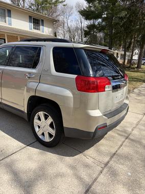 Beige 2011 GMC Terrain SLE-2
