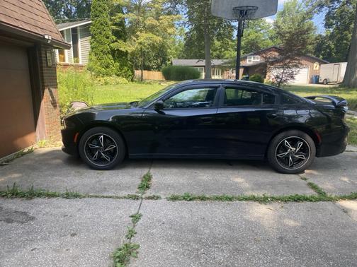 2015 Dodge Charger SXT