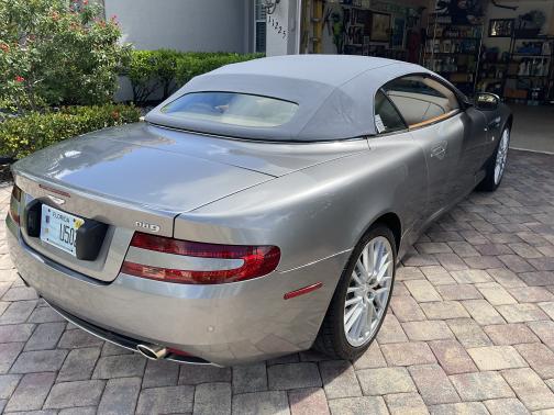 2009 Aston Martin DB9 Volante