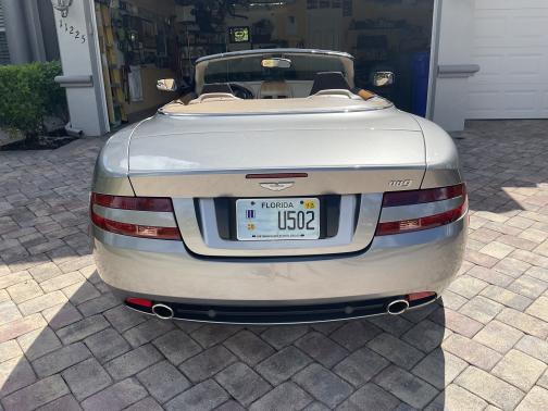 2009 Aston Martin DB9 Volante