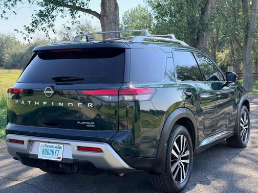 Green 2023 Nissan Pathfinder Platinum