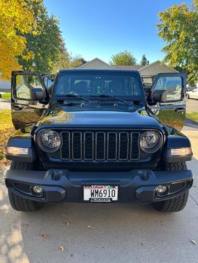 Black 2024 Jeep Gladiator Nighthawk