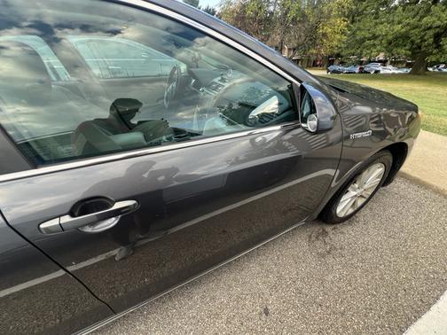 2012 Toyota Camry Hybrid XLE