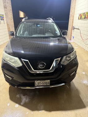 Black 2017 Nissan Rogue SL