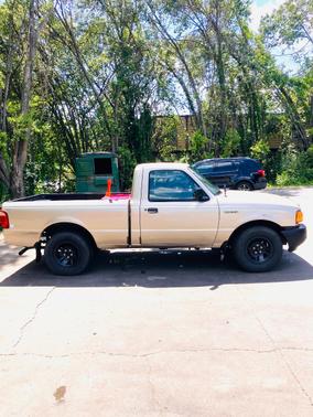 Gold 2002 Ford Ranger XLT