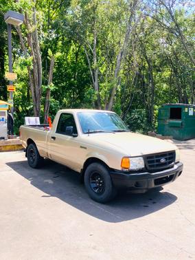 Gold 2002 Ford Ranger XLT