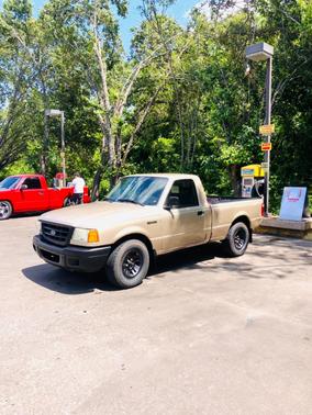 Gold 2002 Ford Ranger XLT