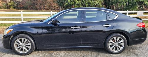 2012 INFINITI M37 x