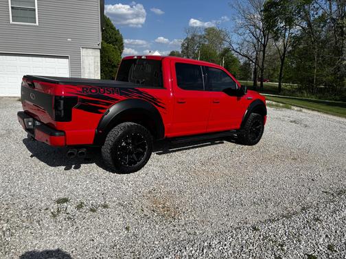 Red 2016 Ford F-150 XLT