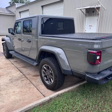 Gray 2020 Jeep Gladiator Overland