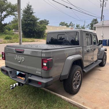 Gray 2020 Jeep Gladiator Overland