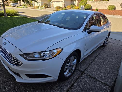 2018 Ford Fusion Hybrid S