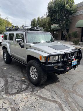 Silver 2010 Hummer H3 Base