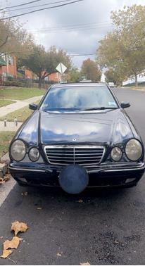 Photo 2 of 14 of 2000 Mercedes-Benz E-Class E320