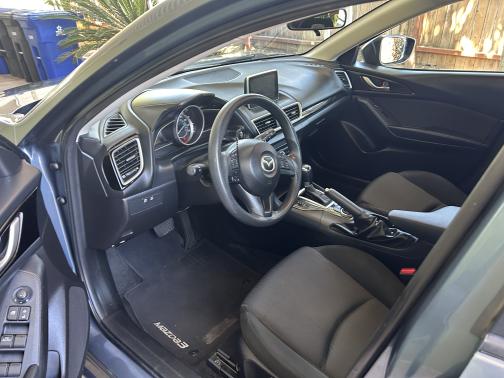 2015 Mazda Mazda3 i Sport