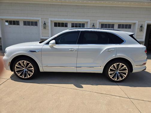 2021 Bentley Bentayga V8
