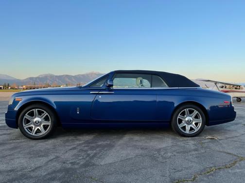 2010 Rolls-Royce Phantom Drophead Coupe Base