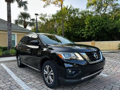 2020 Nissan Pathfinder SL
