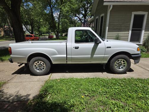 2009 Mazda B2300 Base
