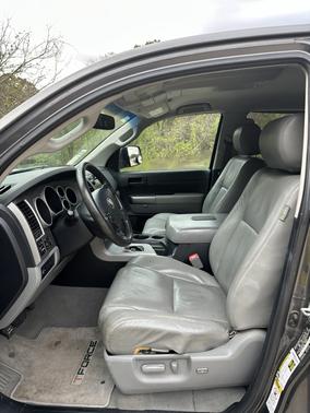 2011 Toyota Tundra Grade