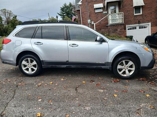 Silver 2014 Subaru Outback 2.5i Premium