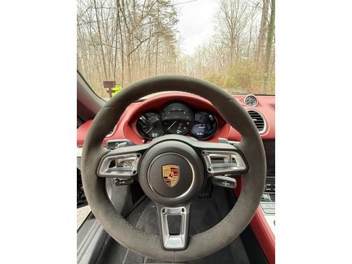 2022 Porsche 718 Spyder Base