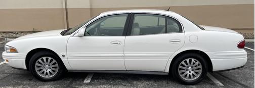 White 2005 Buick LeSabre Limited