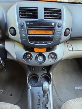 White 2007 Toyota RAV4 Limited