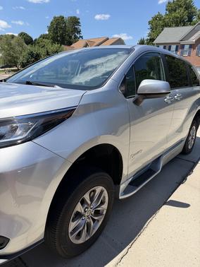 Silver 2022 Toyota Sienna LE