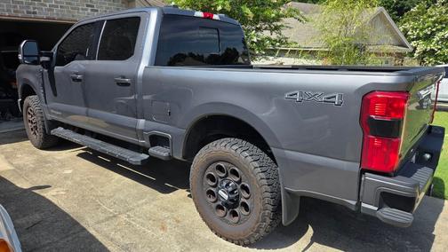 Gray 2023 Ford F-250 Lariat