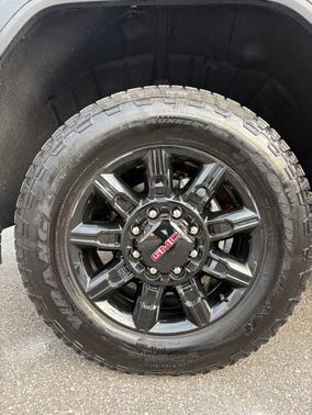 2025 GMC Sierra 2500 AT4