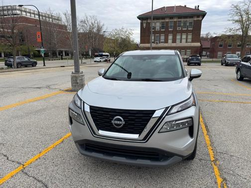 Silver 2022 Nissan Rogue SV