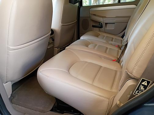2003 Ford Explorer XLT
