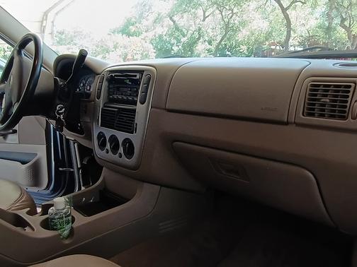 2003 Ford Explorer XLT