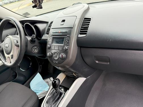 2012 Kia Soul +