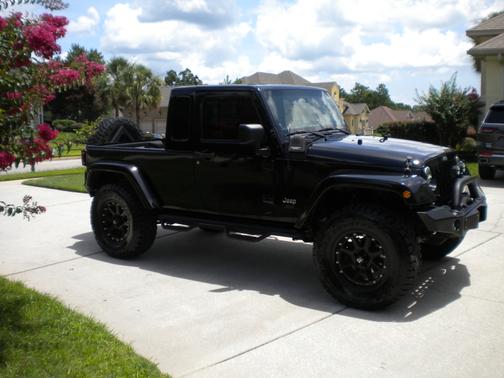 Black 2013 Jeep Wrangler Unlimited Sahara