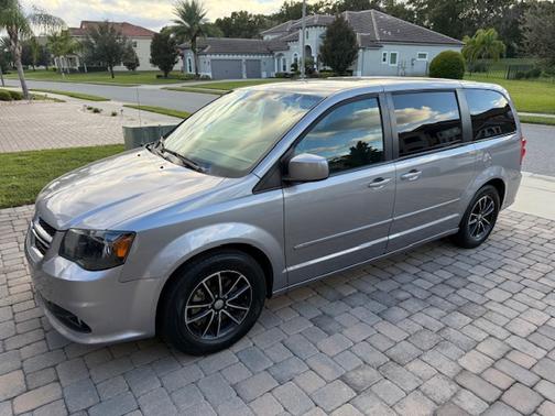 2016 Dodge Grand Caravan R/T