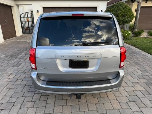 2016 Dodge Grand Caravan R/T