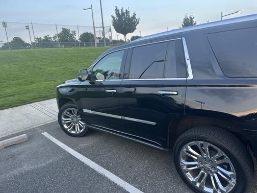 2017 Cadillac Escalade Premium Luxury