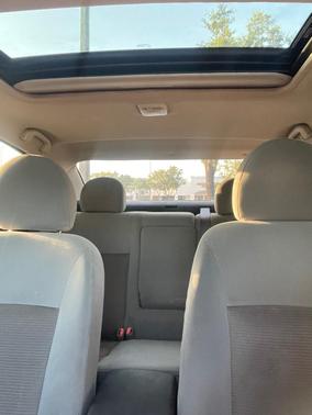 Gray 2012 Nissan Sentra 2.0 SR